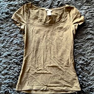 green tight fit t-shirt